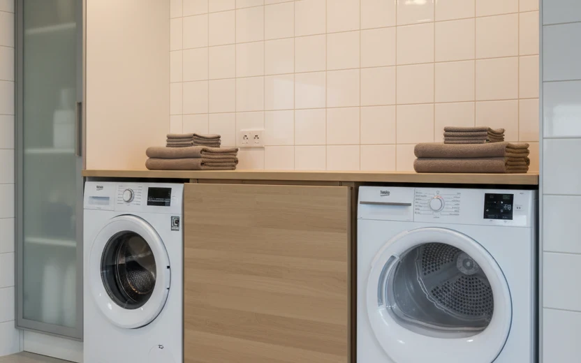 Avis Beko SLFT1710 : appareil de séchage Beko dans une buanderie